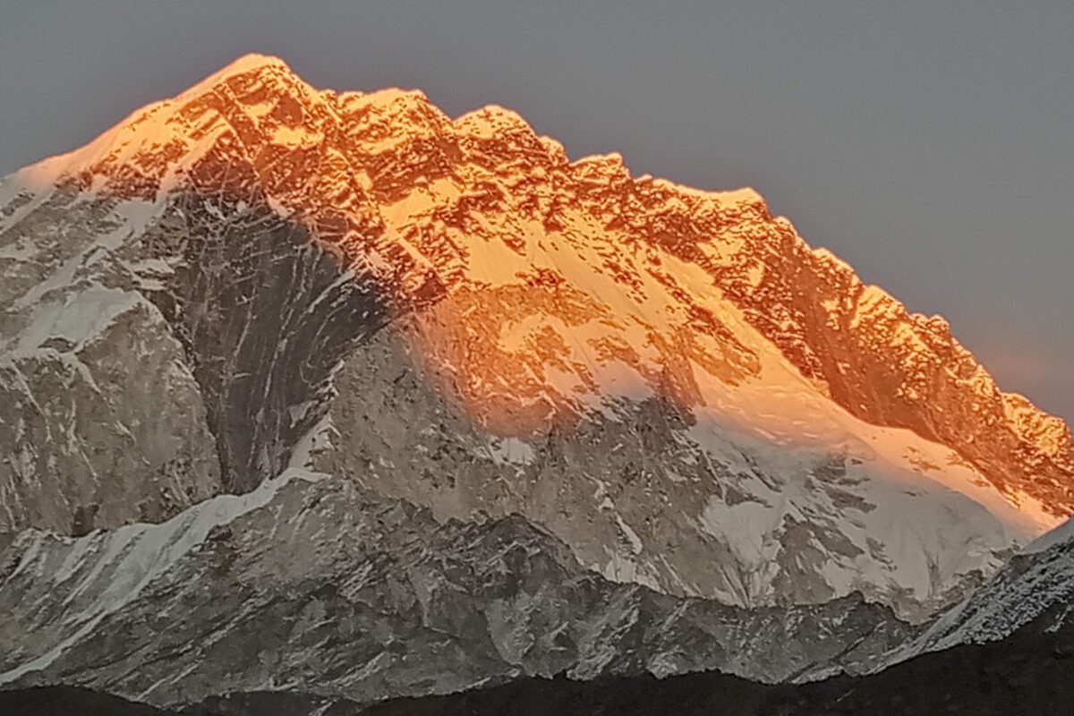 BEST SEASON FOR TREKKING IN HIMALAYAS