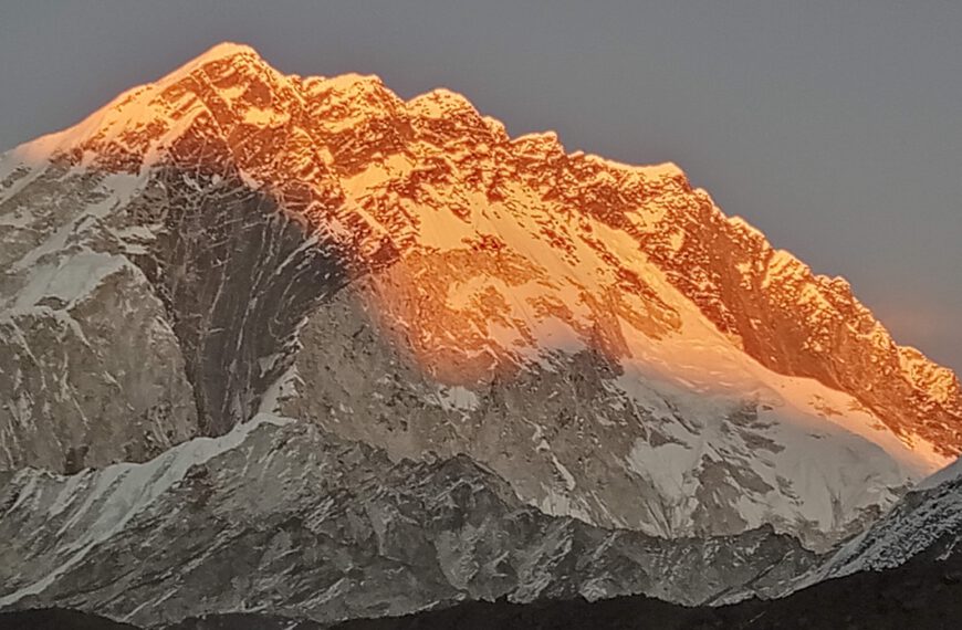 BEST SEASON FOR TREKKING IN HIMALAYAS