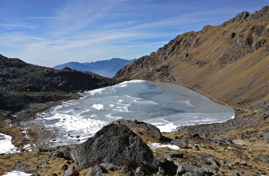 Three Pass Trek